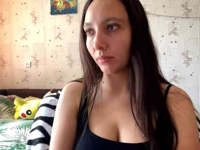 LeannBernmen webcam