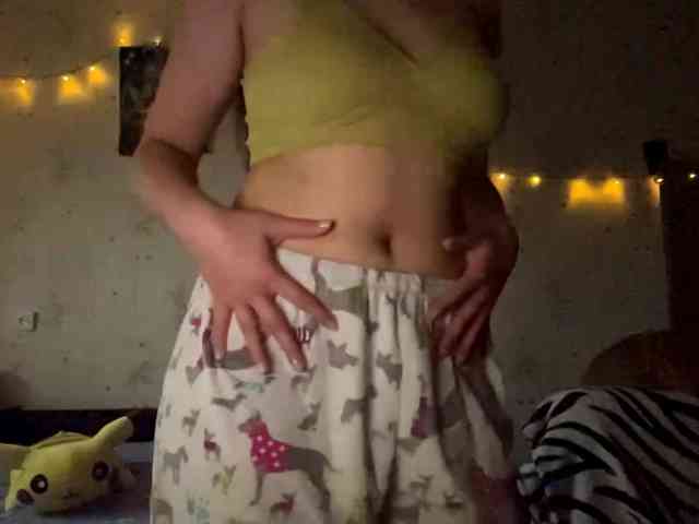LeannBernmen webcam