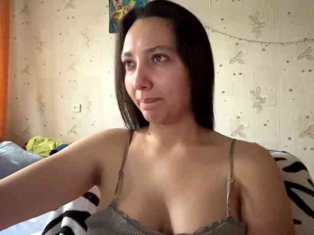 LeannBernmen webcam