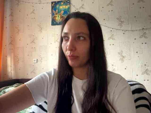 LeannBernmen webcam