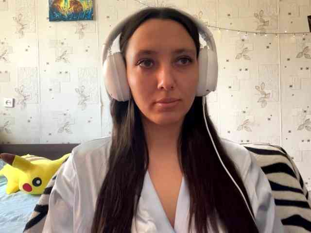 LeannBernmen webcam