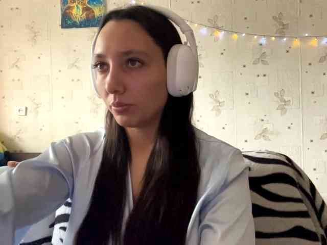 LeannBernmen webcam