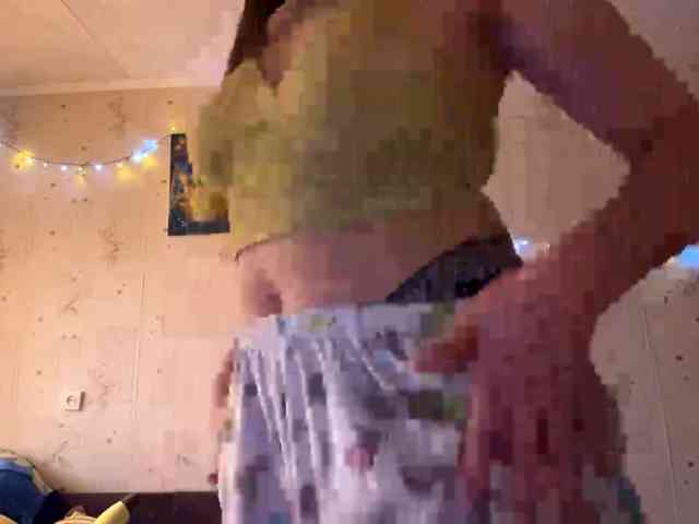 LeannBernmen webcam