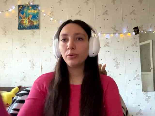 LeannBernmen webcam