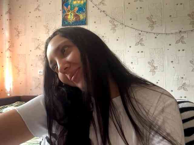 LeannBernmen webcam