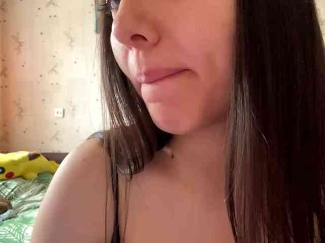 LeannBernmen webcam