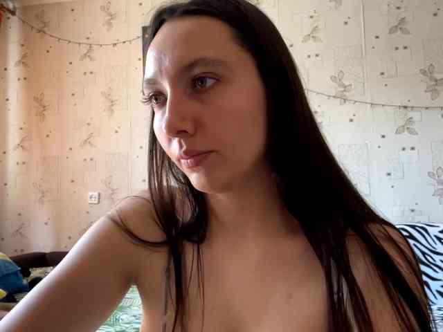 LeannBernmen webcam