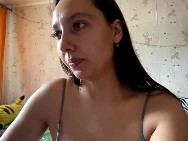 LeannBernmen webcam