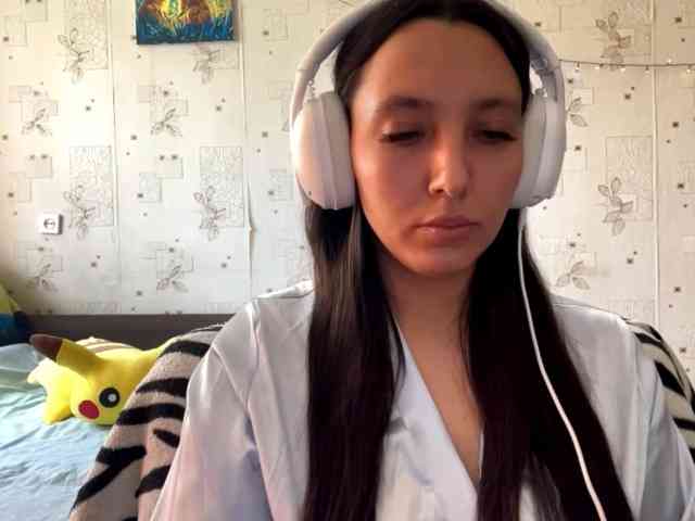 LeannBernmen webcam