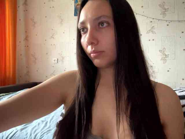 LeannBernmen webcam