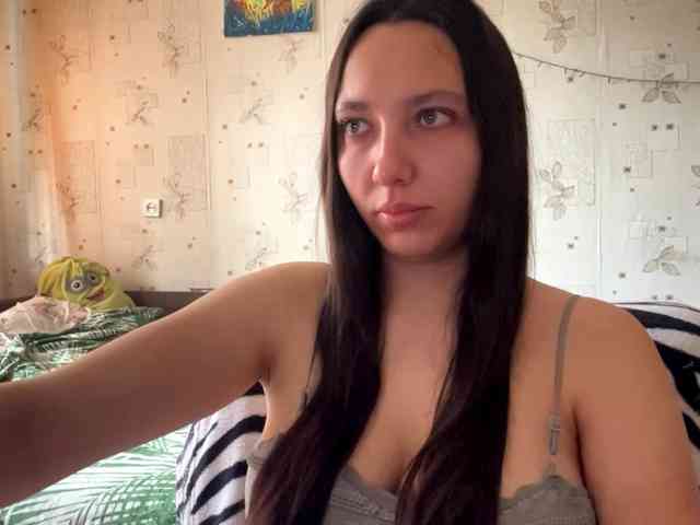 LeannBernmen webcam