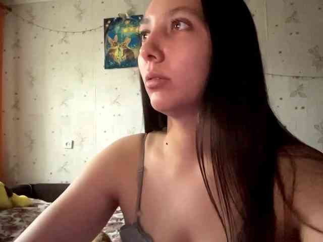 LeannBernmen webcam