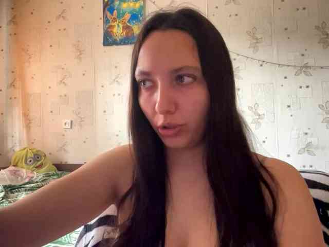 LeannBernmen webcam