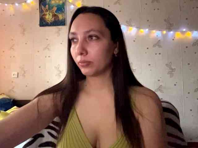 LeannBernmen webcam