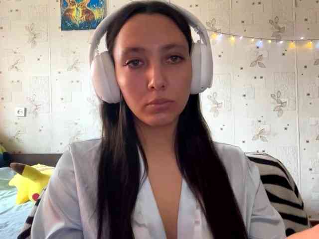 LeannBernmen webcam