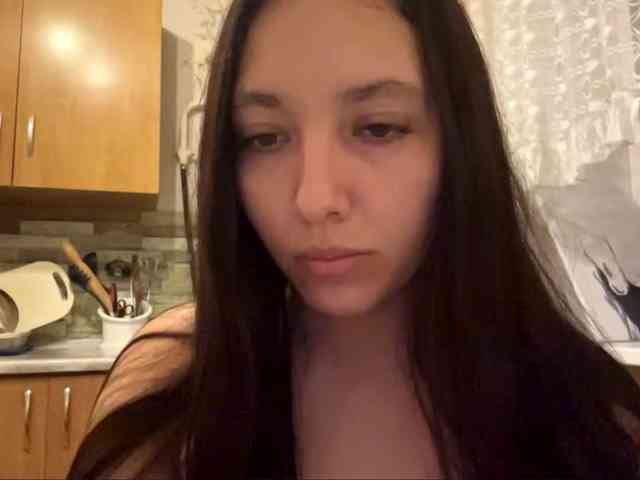 LeannBernmen webcam