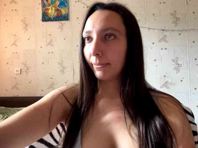 LeannBernmen webcam