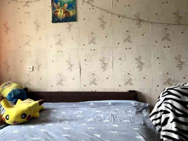 LeannBernmen webcam