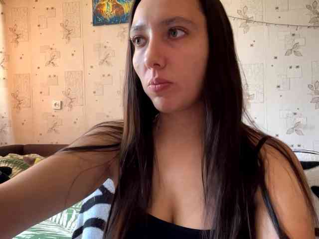 LeannBernmen webcam
