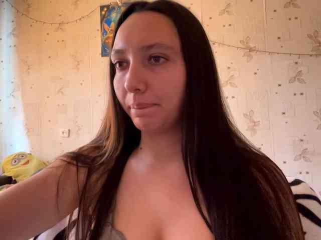 LeannBernmen webcam