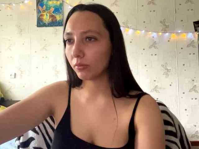 LeannBernmen webcam