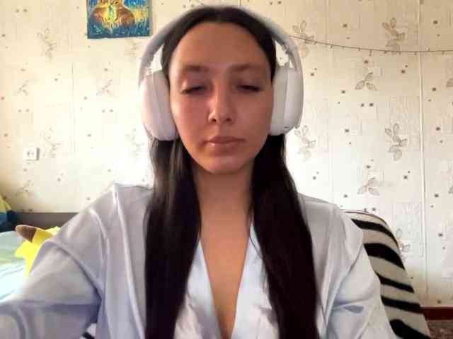 LeannBernmen webcam