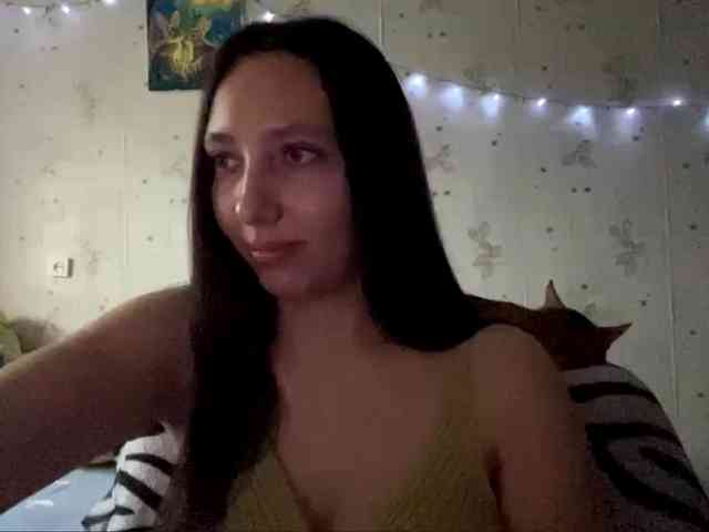LeannBernmen webcam