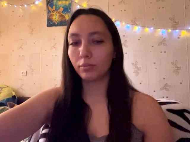 LeannBernmen webcam