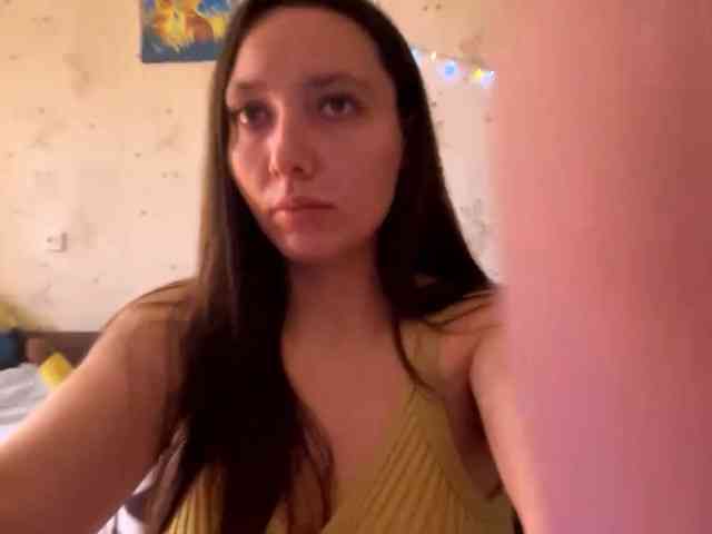 LeannBernmen webcam