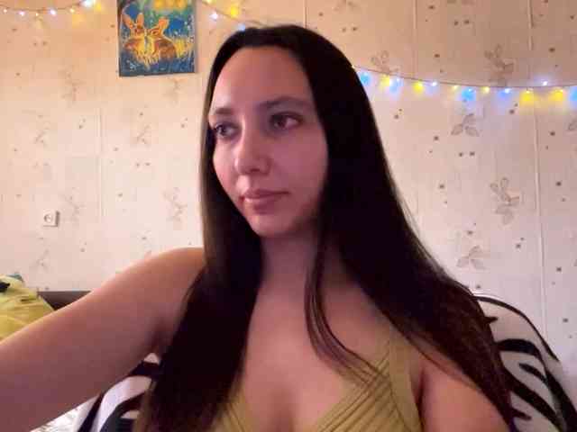 LeannBernmen webcam
