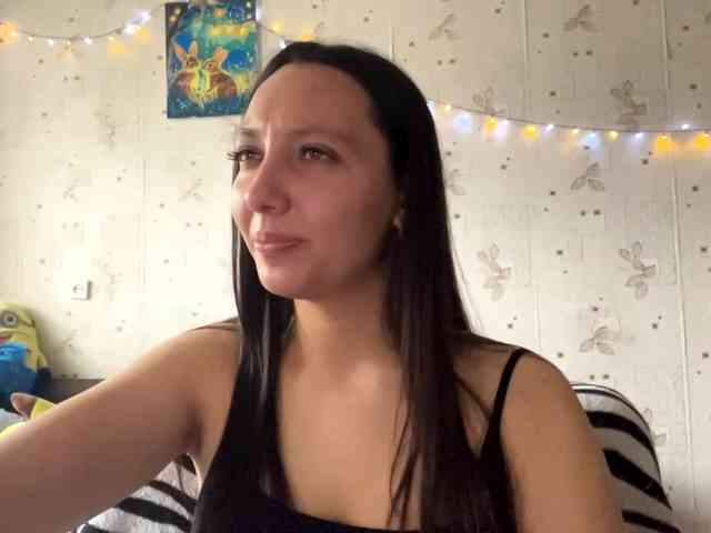 LeannBernmen webcam