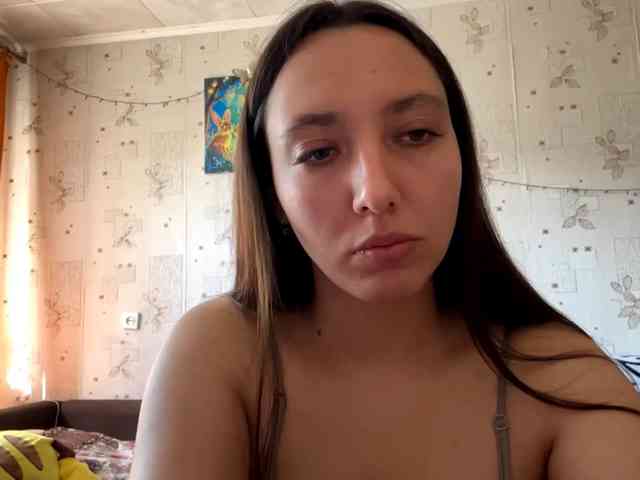 LeannBernmen webcam