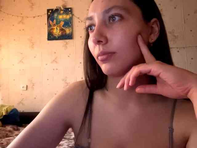 LeannBernmen webcam