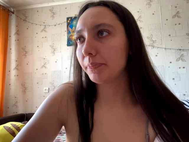 LeannBernmen webcam