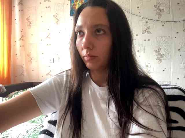 LeannBernmen webcam