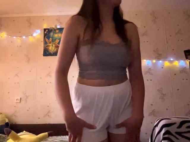 LeannBernmen webcam