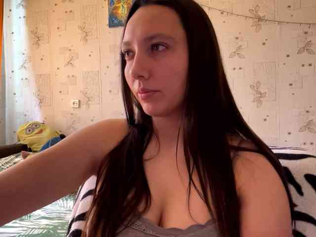 LeannBernmen webcam