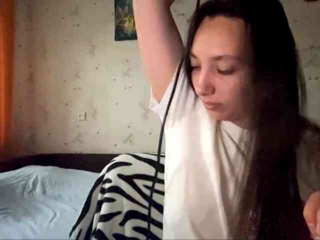 LeannBernmen webcam