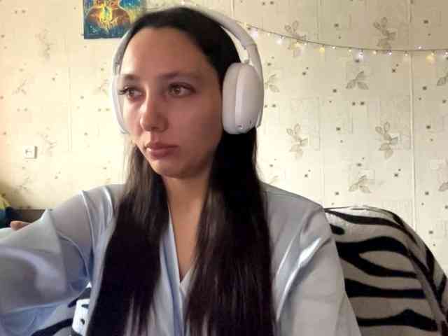 LeannBernmen webcam
