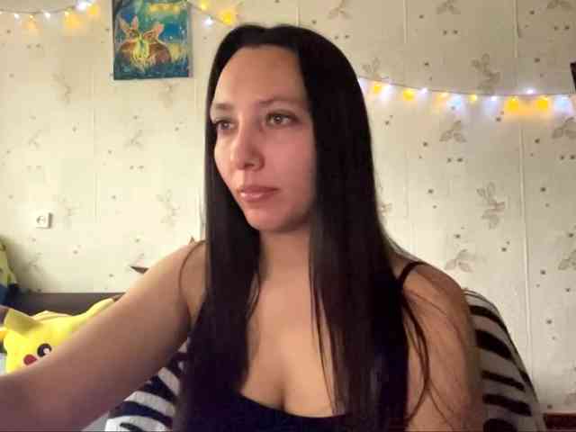 LeannBernmen webcam