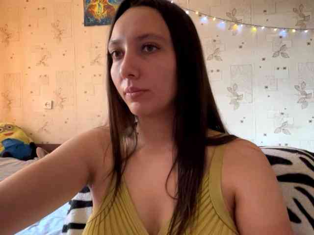 LeannBernmen webcam