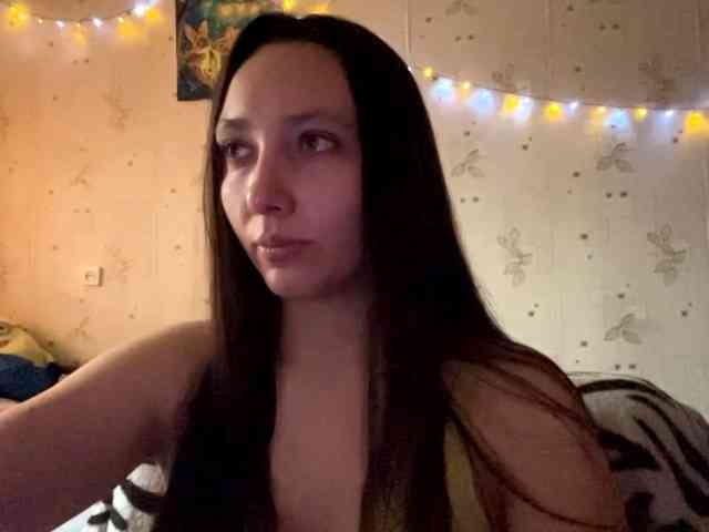 LeannBernmen webcam