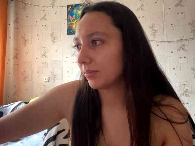 LeannBernmen webcam