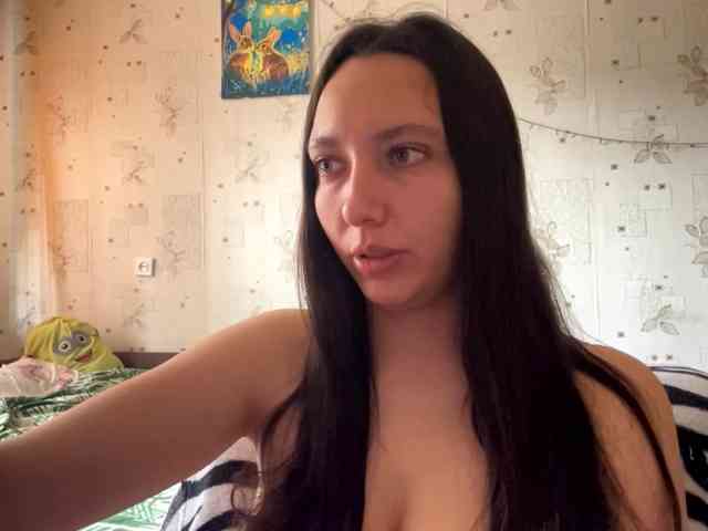LeannBernmen webcam