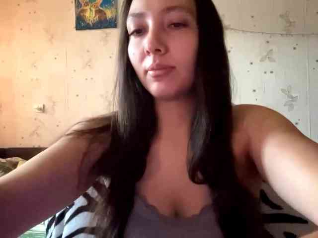 LeannBernmen webcam