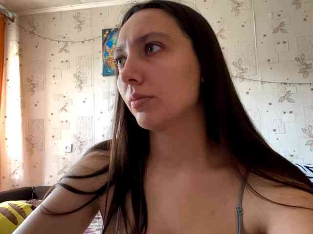LeannBernmen webcam