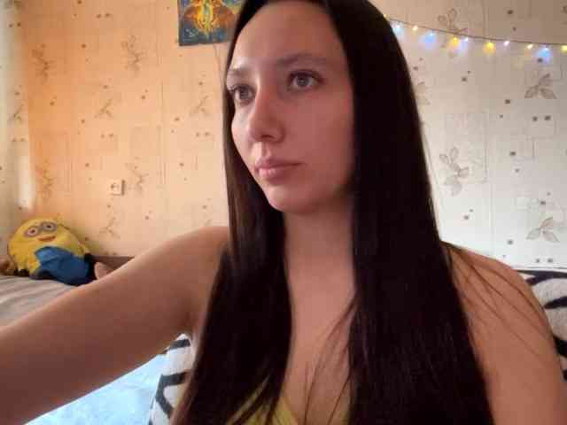 LeannBernmen webcam