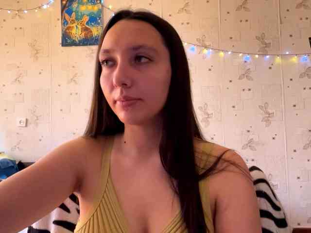 LeannBernmen webcam