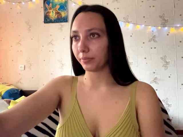 LeannBernmen webcam