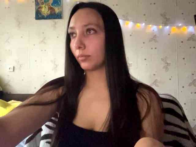 LeannBernmen webcam